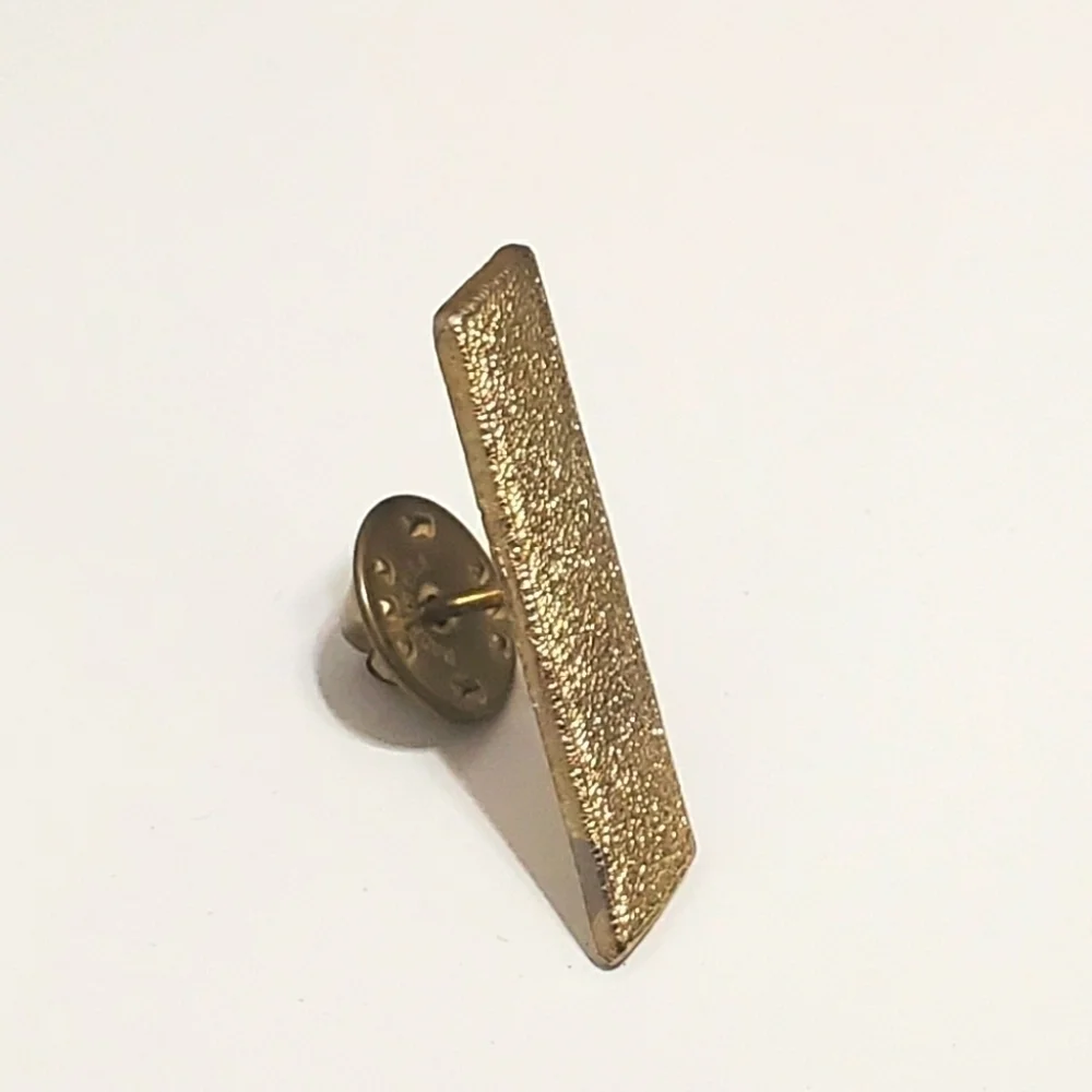 4/20 Men Tie Pin. 🌴